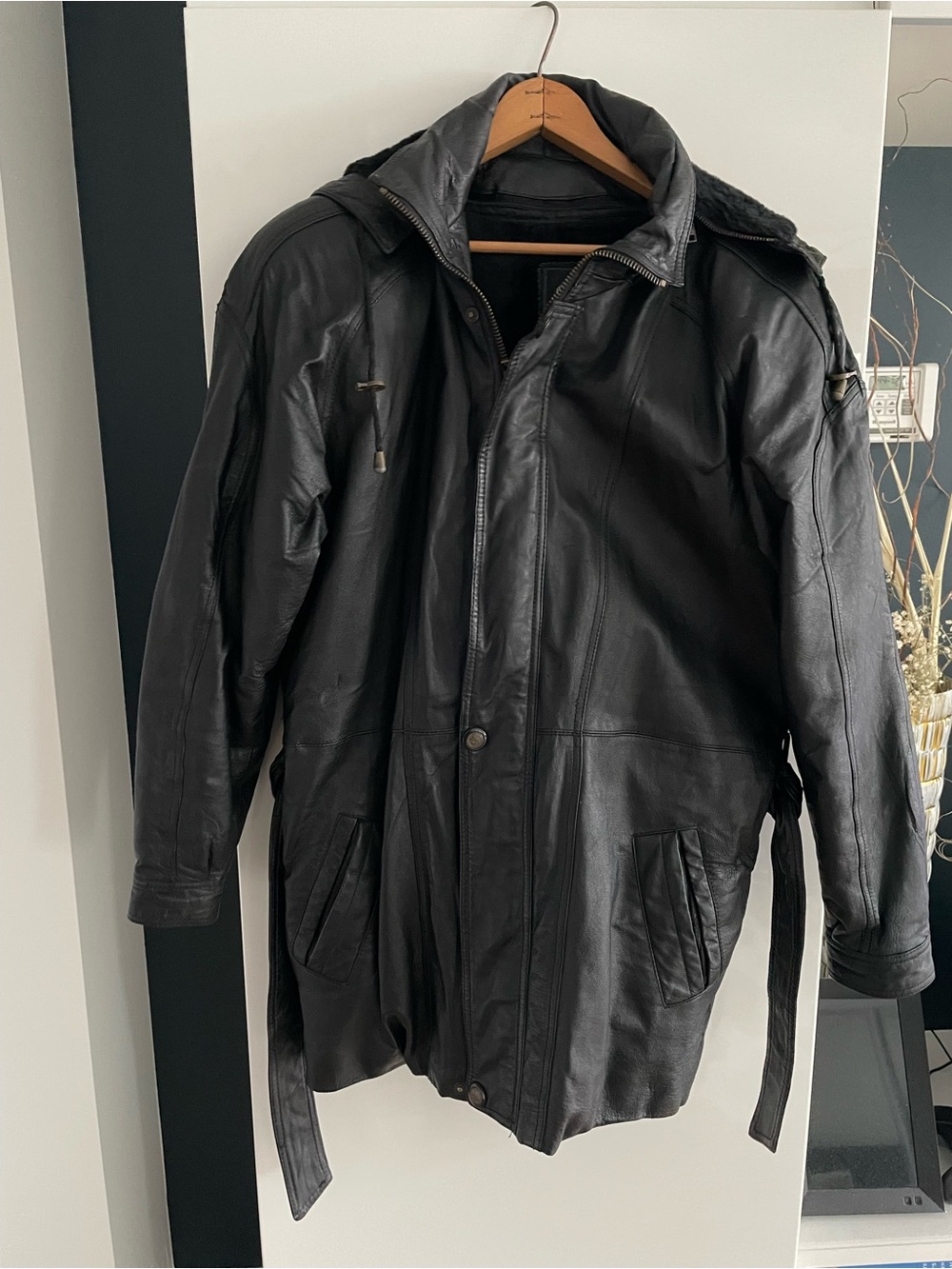 Vintage B.M.M. Men's Black Leather Coat/Jacket Removable Hood & Lining Large